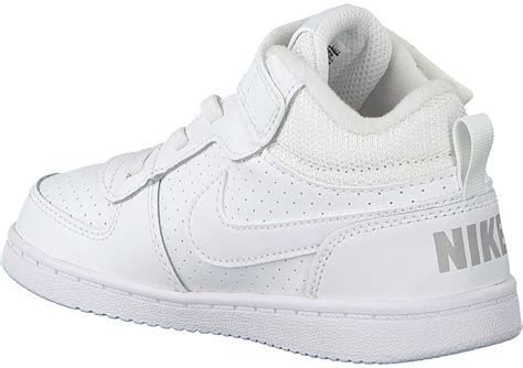 nike weiße schuhe jungen|Weiße Nike Kinderschuhe für den Spaß im Alltag von Top .